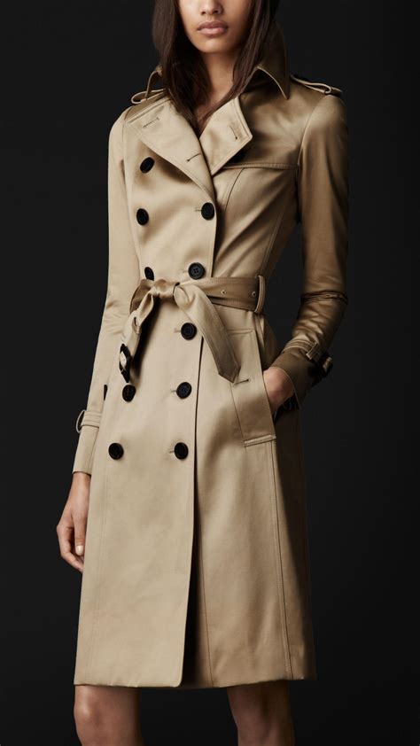 burberry prorsum trenchcoat beetroot|Burberry camden trench coats.